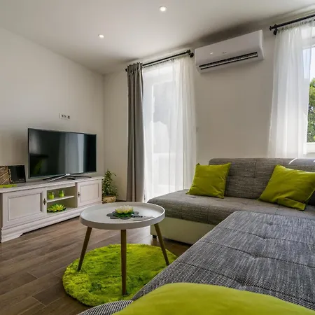 Apartamento Deluxe Dobrila Kaštela