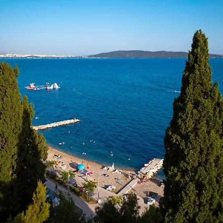 Apartment Deluxe Dobrila Kaštela